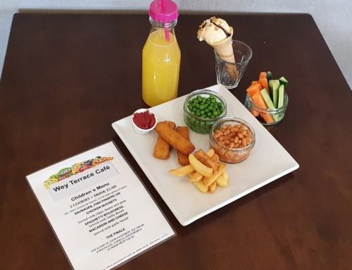 Kids eat for £2!